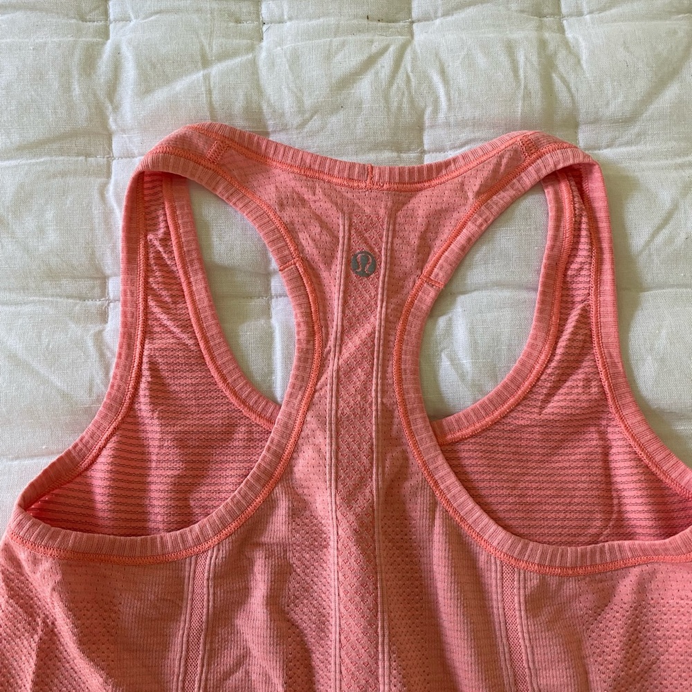 Lululemon swiftly tech tank size 4 cora
